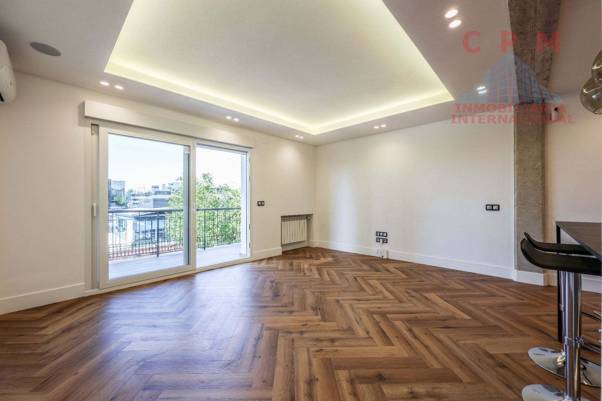 Sala d'estar de Pis de lloguer en  Madrid Capital amb Aire condicionat, Calefacció i Parquet