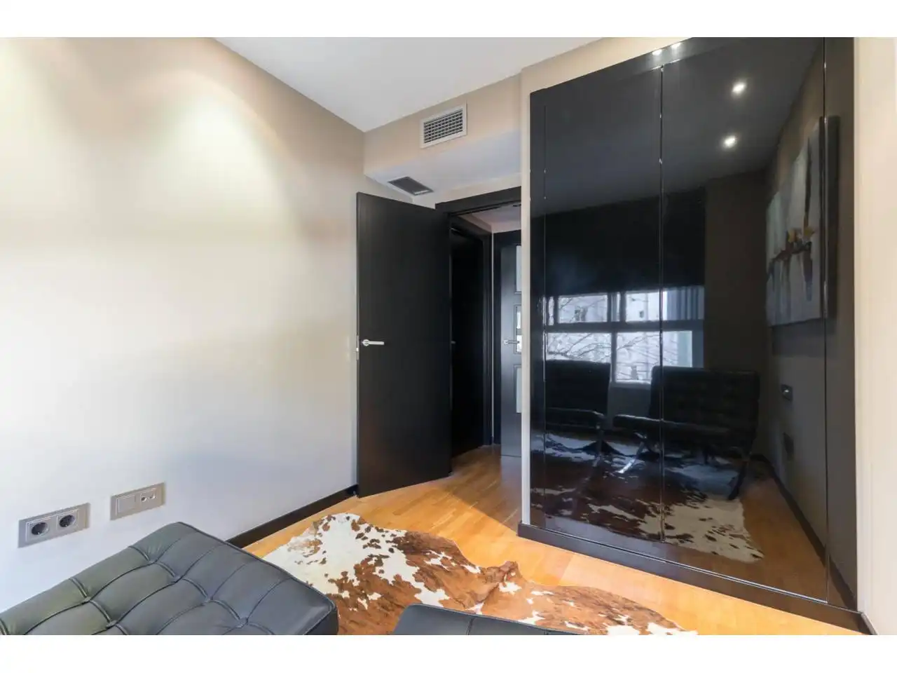 Wohnung zum Verkauf in Valencia mit Klimaanlage, Heizung und Parkett