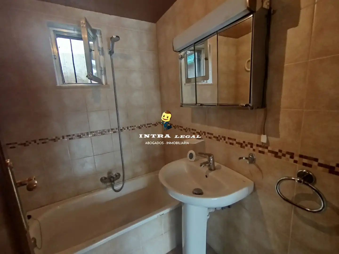 Baño de Casa o chalet en venta en Matilla de los Caños del Río con Calefacción, Trastero y Piscina