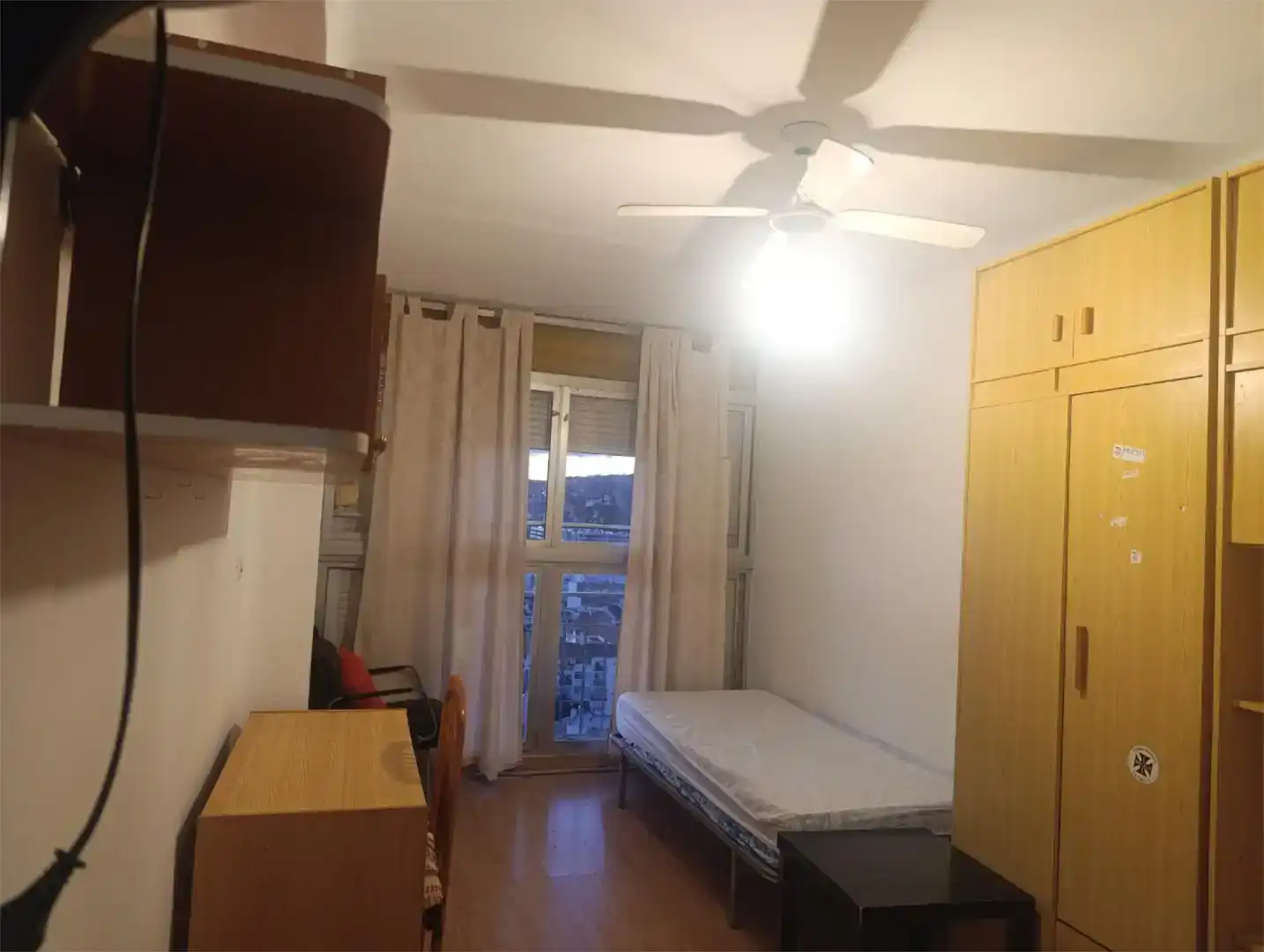 Bedroom of Flat for share in Centro
