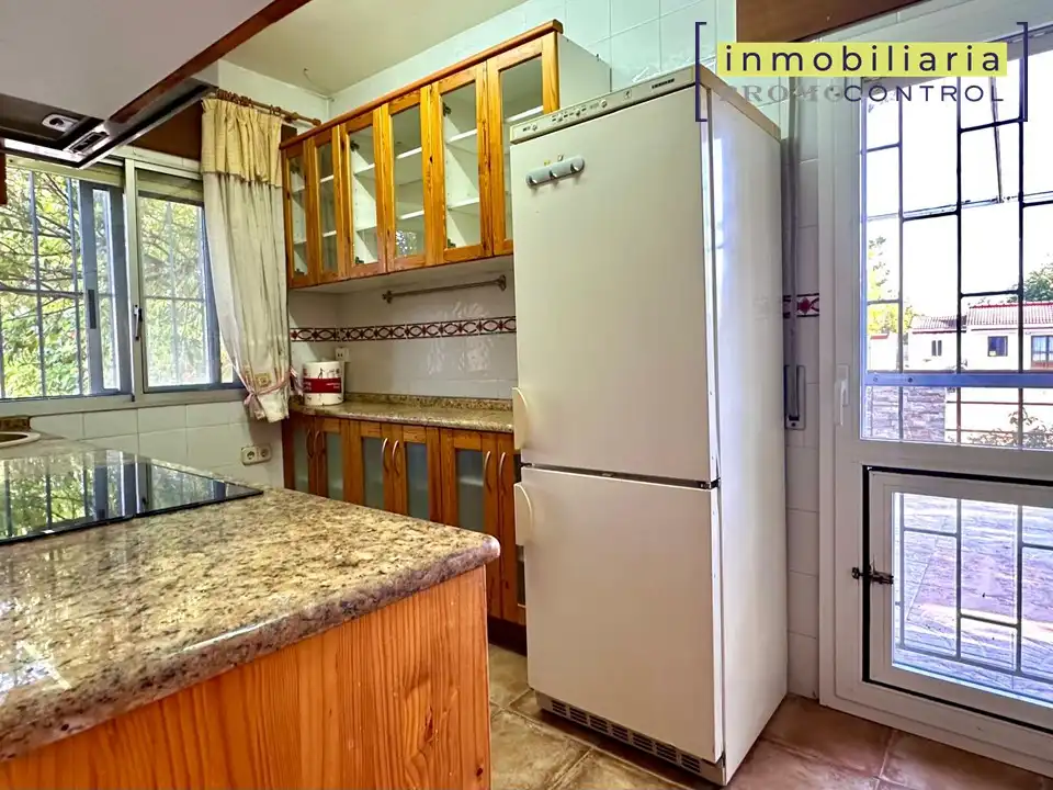 Kitchen of Houses for sale in San Mateo de Gállego  with Air Conditioner, Heating and Private garden