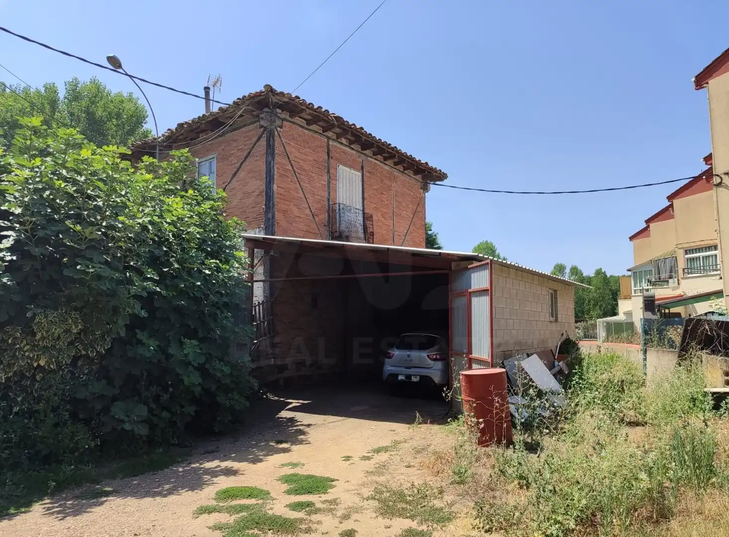 Vista exterior de Casa o xalet en venda en Villarejo de Órbigo amb Calefacció