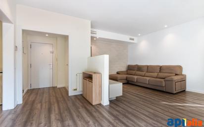 Living room of Flat for sale in Sabadell  with Air Conditioner, Heating and Terrace