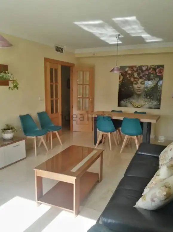 Sala de estar de Piso en venta en Granada con Aire acondicionado, Calefacción y Amueblado