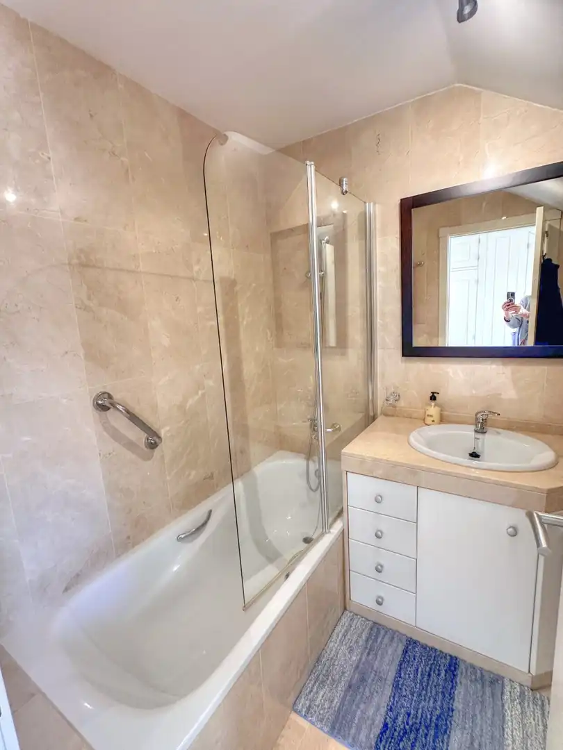 Badezimmer von Maisonette zum Verkauf in Torrox mit Klimaanlage, Heizung und Terrasse