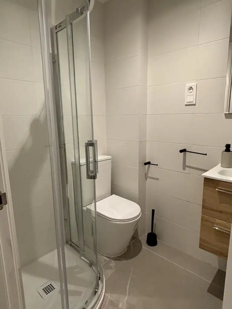 Bany de Pis en venda en Ortigueira amb Calefacció, Jardí privat i Terrassa