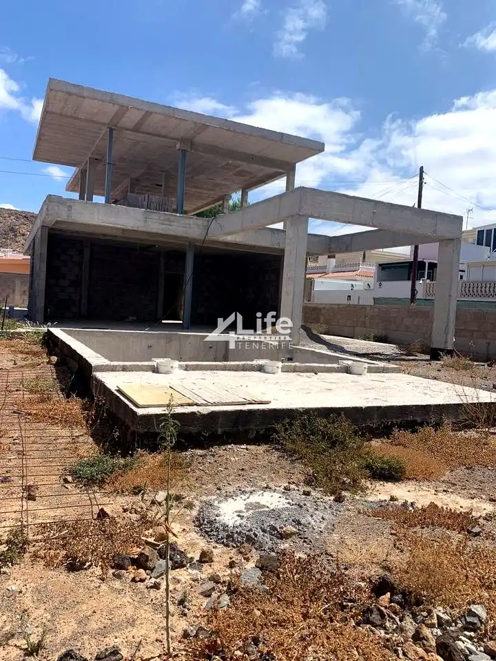 Casa o chalet en venta en Arona con Jardín privado, Terraza y Piscina