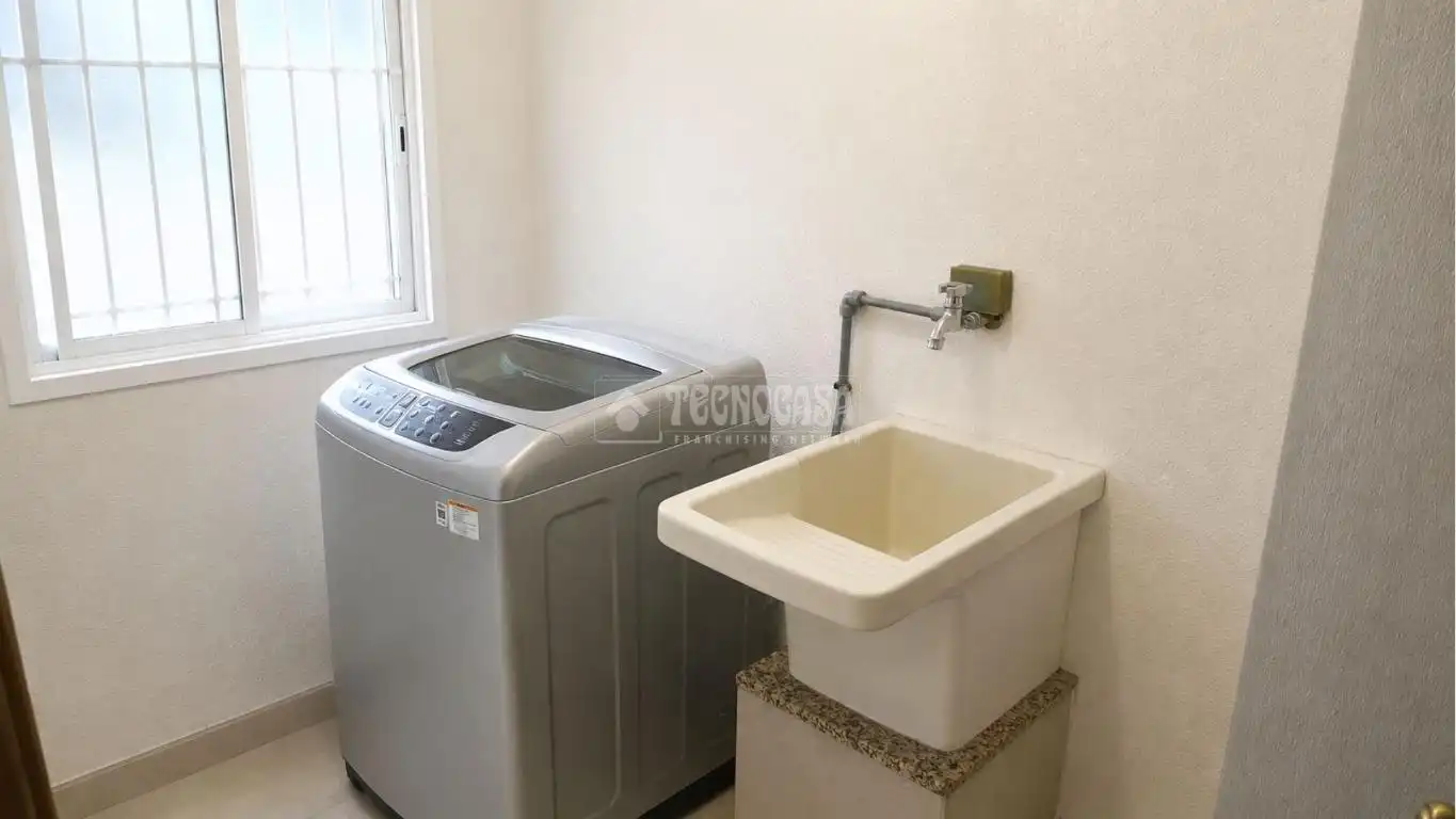 Bathroom of Detached homes for sale in San Cristóbal de la Laguna  with Terrace and Furnished