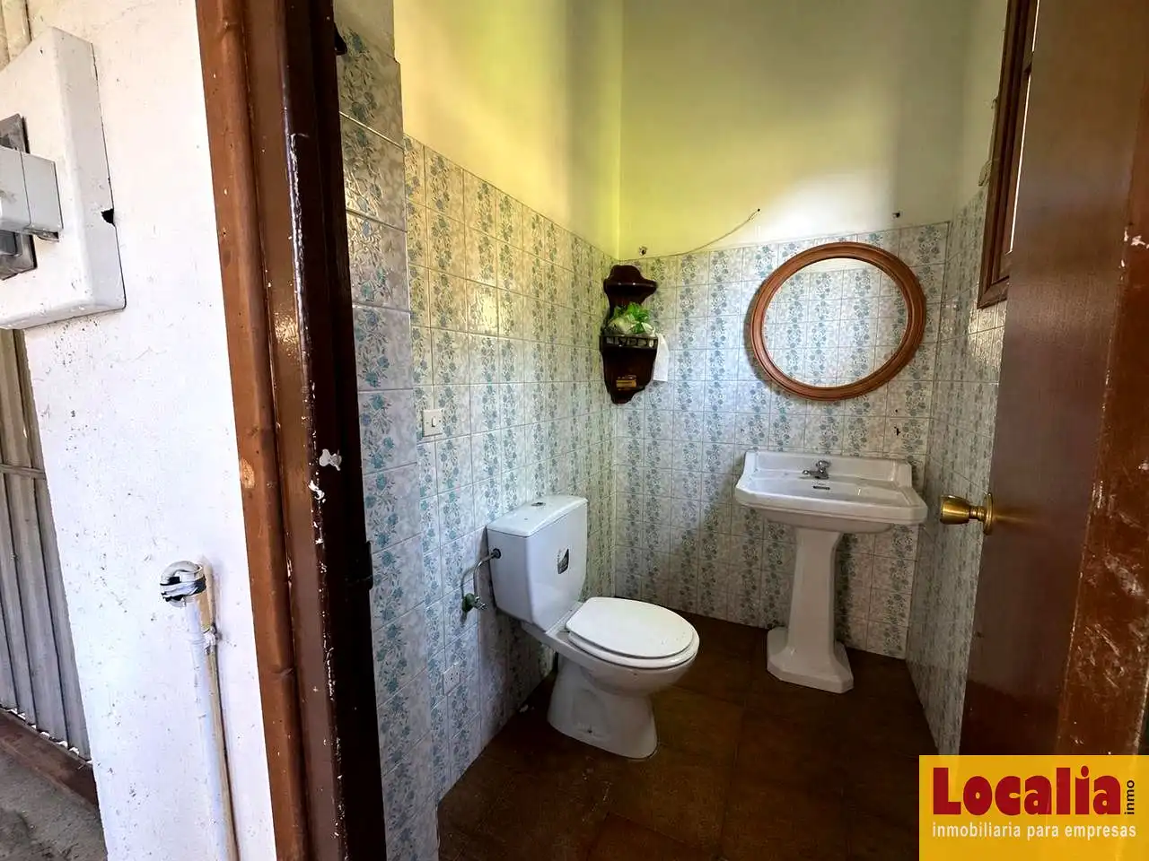 Badezimmer von Fabrikhallen zur Miete in Potes