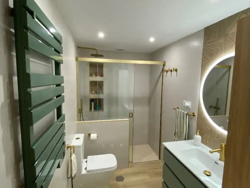Bathroom of Attic for sale in Rincón de la Victoria  with Air Conditioner, Terrace and Balcony
