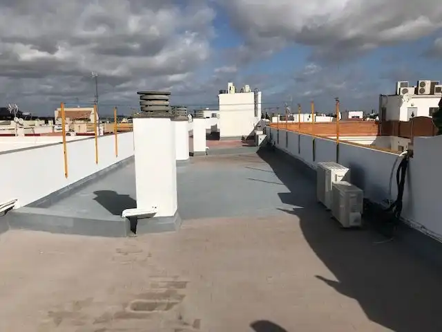Terrasse von Geschaftsraum zum Verkauf in Sevilla mit Klimaanlage
