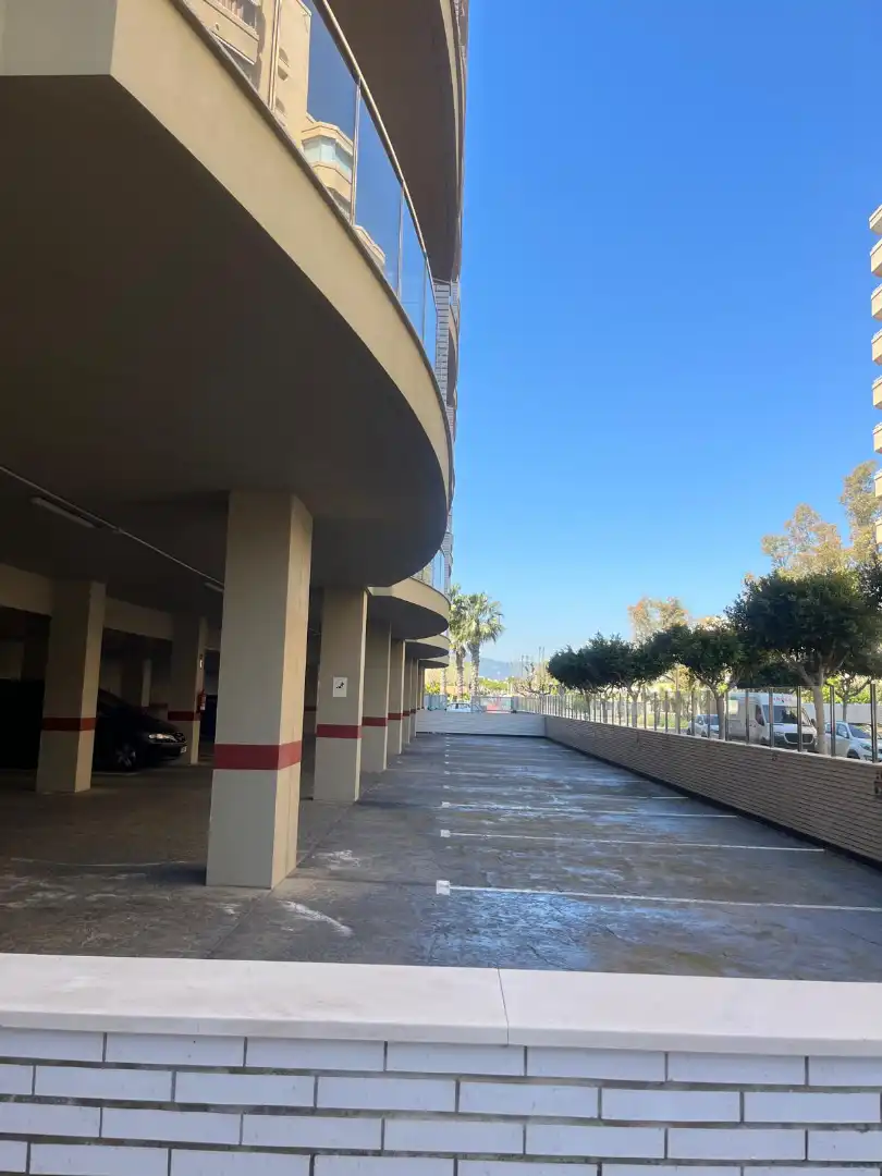 Parkplatz von Wohnungen zum Verkauf in Oropesa del Mar / Orpesa mit Klimaanlage, Terrasse und Abstellraum