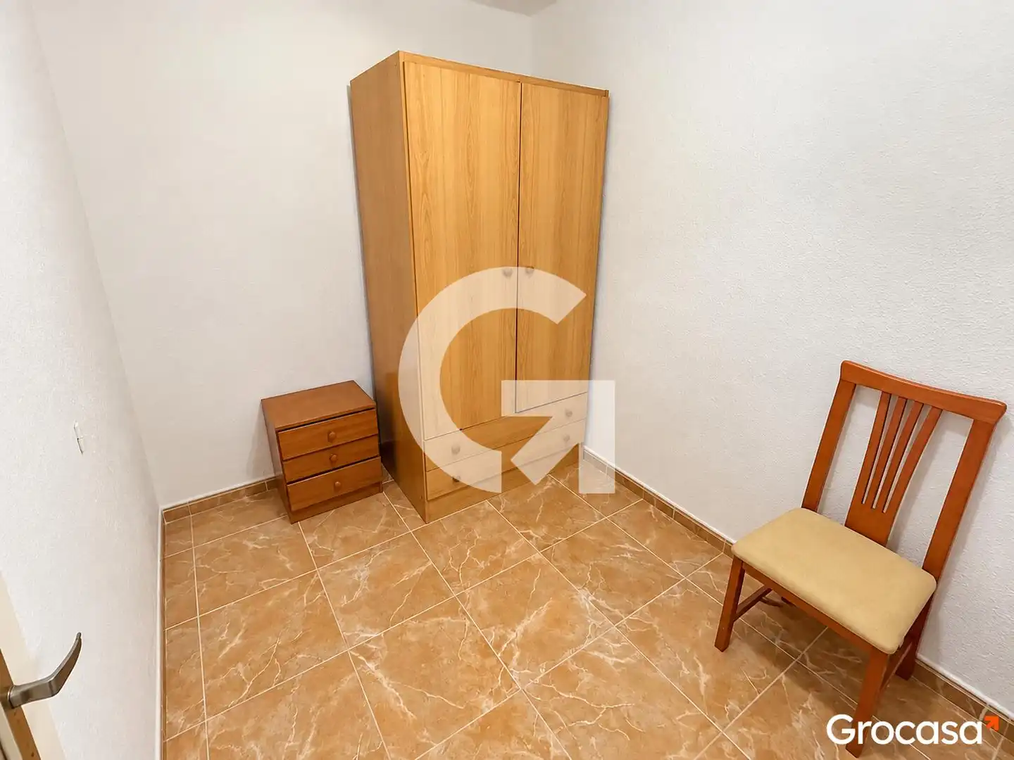 Piso con terraza en venta en CL OLOT, imagen 17