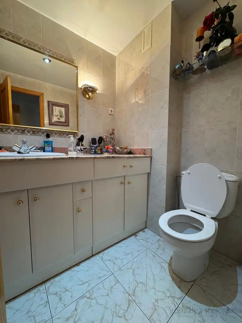 Bathroom of Flat for sale in Lorca  with Storage room and Furnished