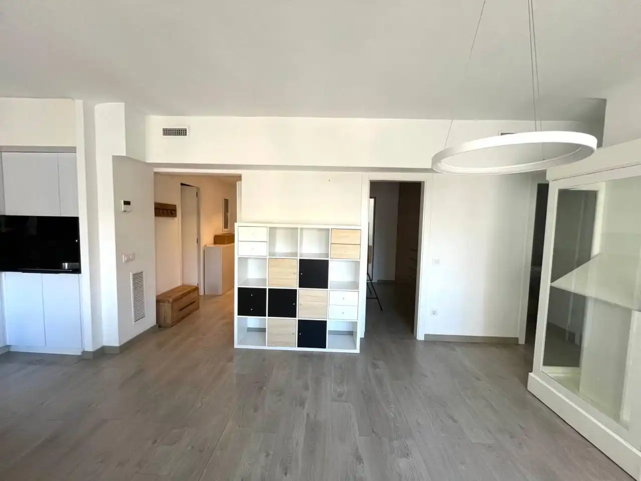 Living room of Flat for sale in Girona  with Air Conditioner, Heating and Terrace
