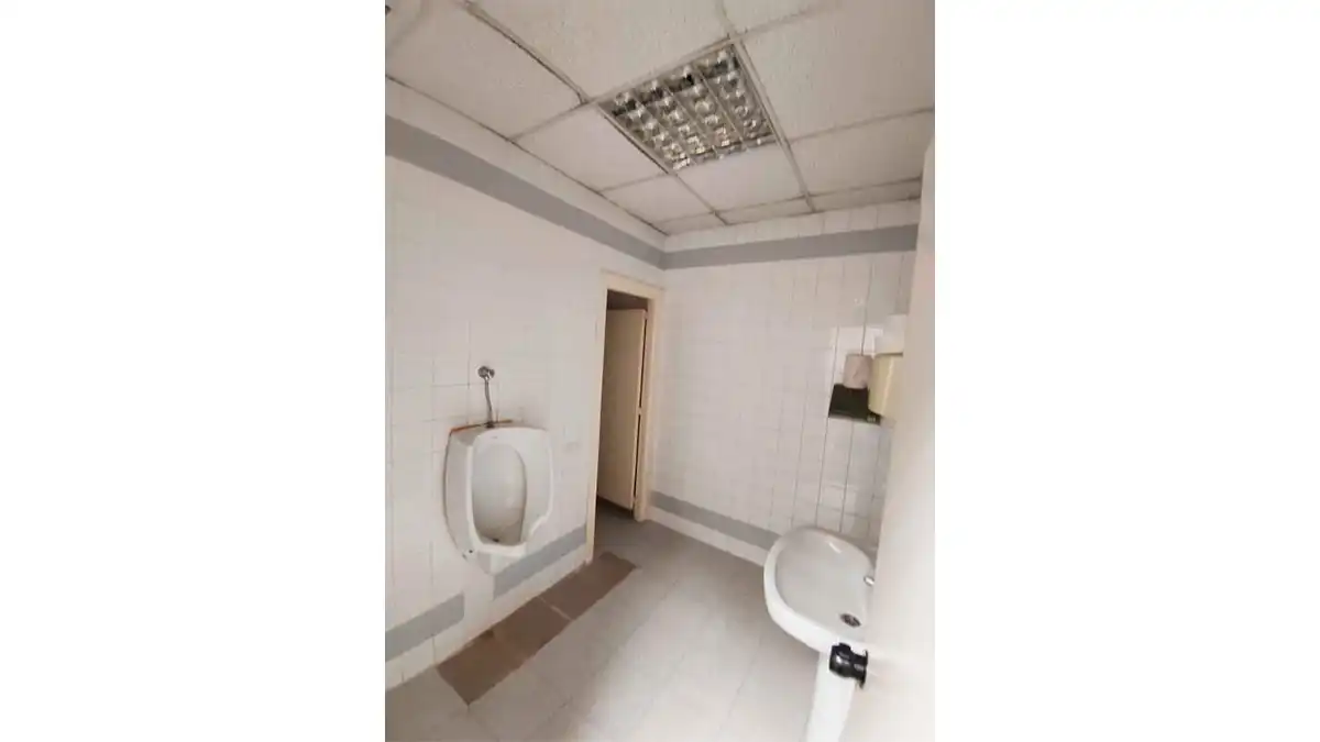 Badezimmer von Geschaftsraum zum Verkauf in Vitoria - Gasteiz