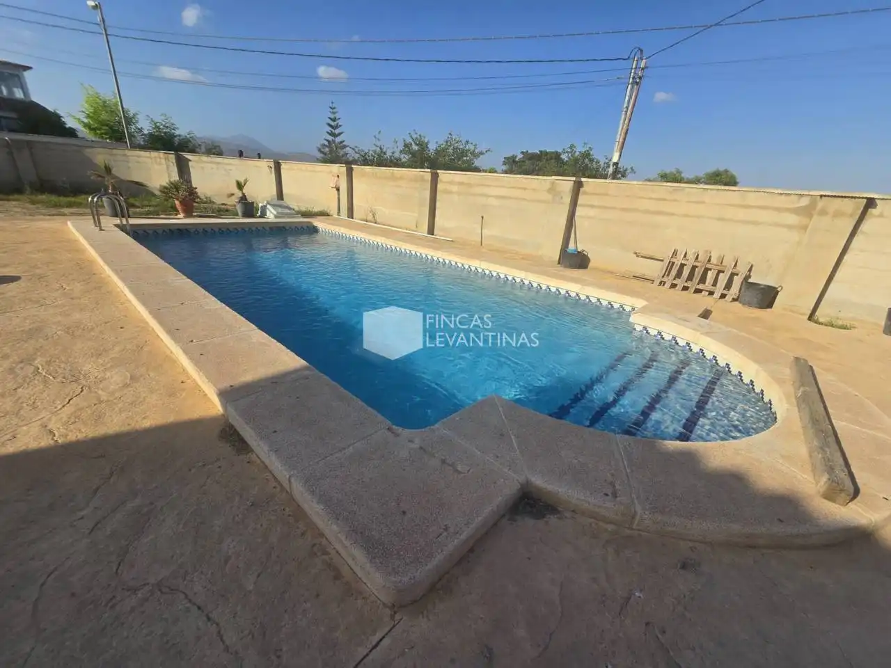 Piscina de Casa o xalet en venda en Alicante / Alacant amb Jardí privat, Terrassa i Piscina