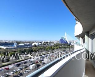 Exterior view of Flat to rent in  Valencia Capital  with Air Conditioner, Heating and Furnished