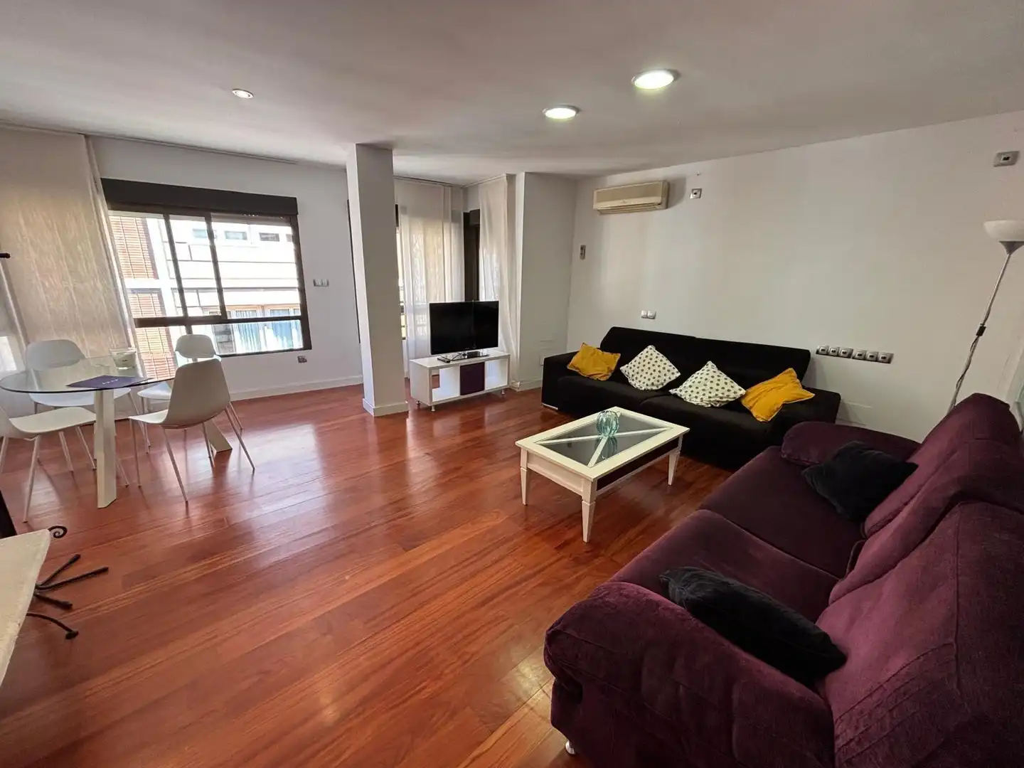 Sala de estar de Piso de alquiler en Murcia con Aire acondicionado, Calefacción y Amueblado