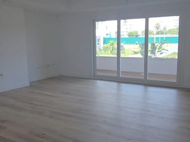 Apartament amb piscina en venda a Calle 02C Nva Andaluc 6B