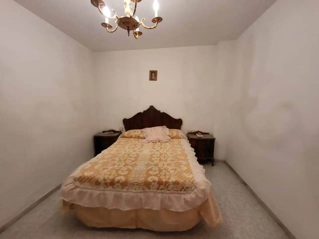 Dormitori de Casa o xalet en venda en Baza amb Terrassa i Moblat