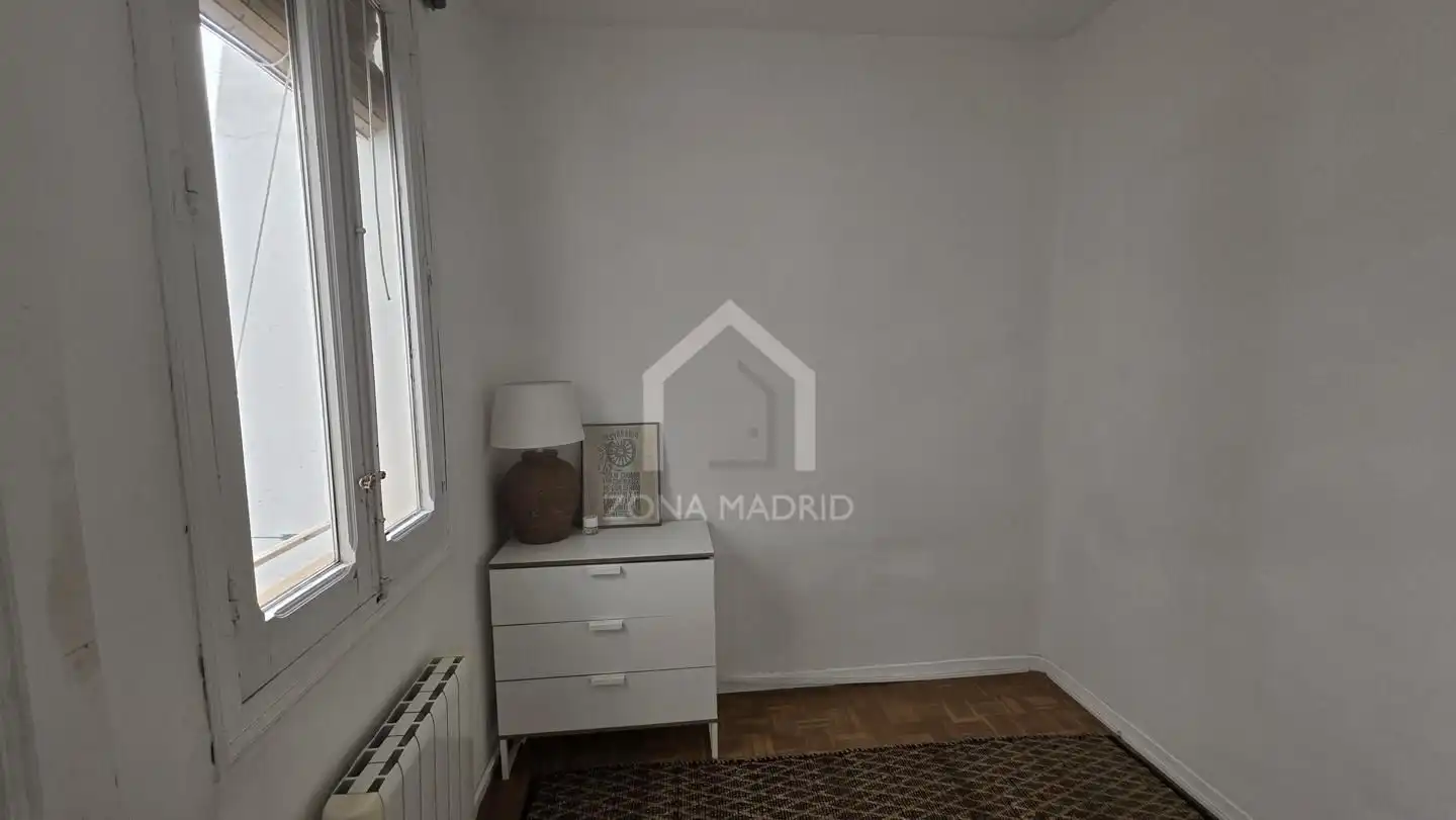 Habitación de Piso en venta en Madrid con Aire acondicionado