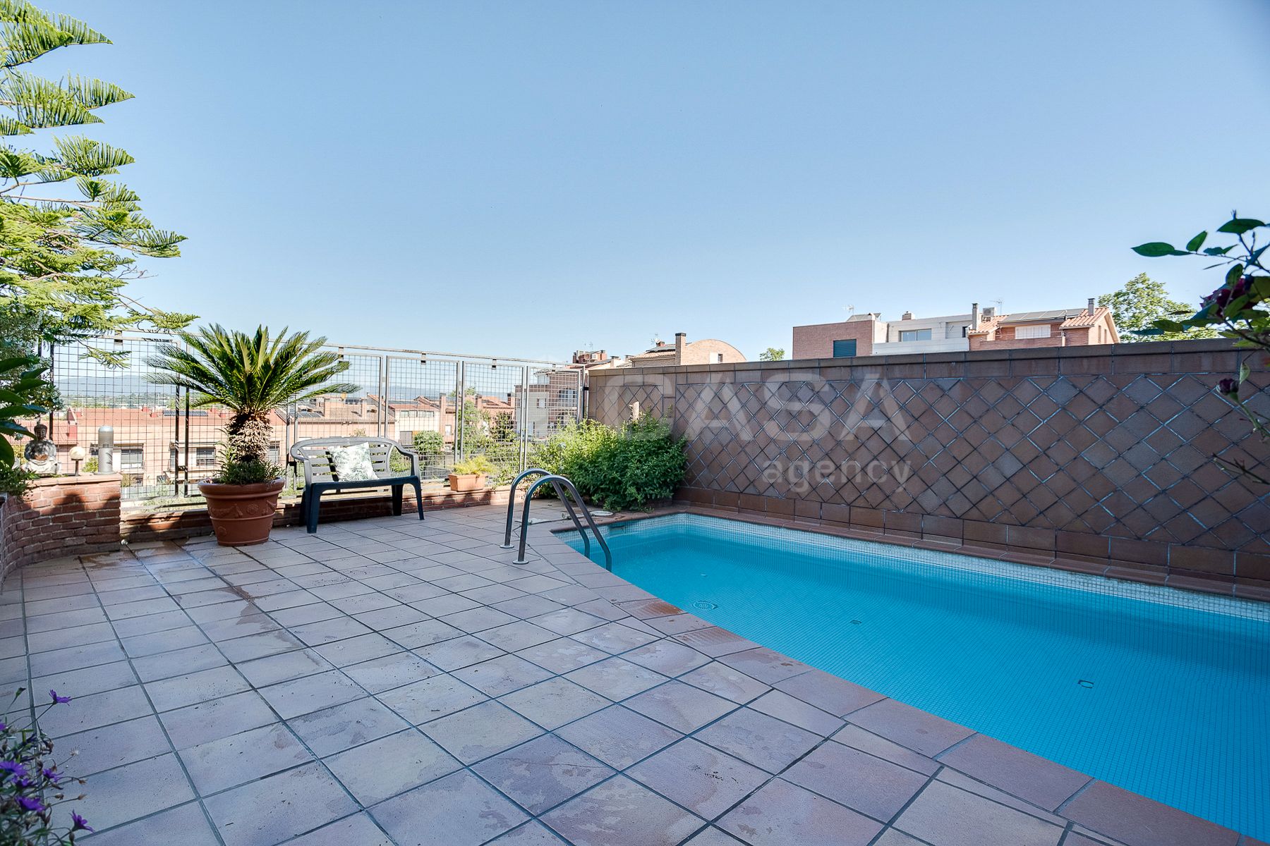 Swimming pool of House or chalet for sale in Granollers  with Heating, Storage room and Balcony