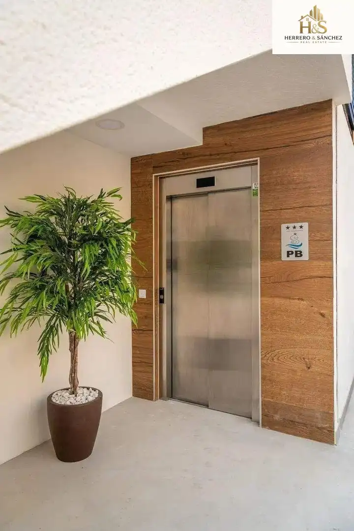 Hotel mit Aufzug zum Verkauf in Calle de Hellín, imagen 7