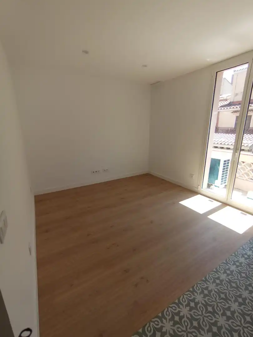 Bedroom of Flat for rent in Mataró  with Air Conditioner and Balcony