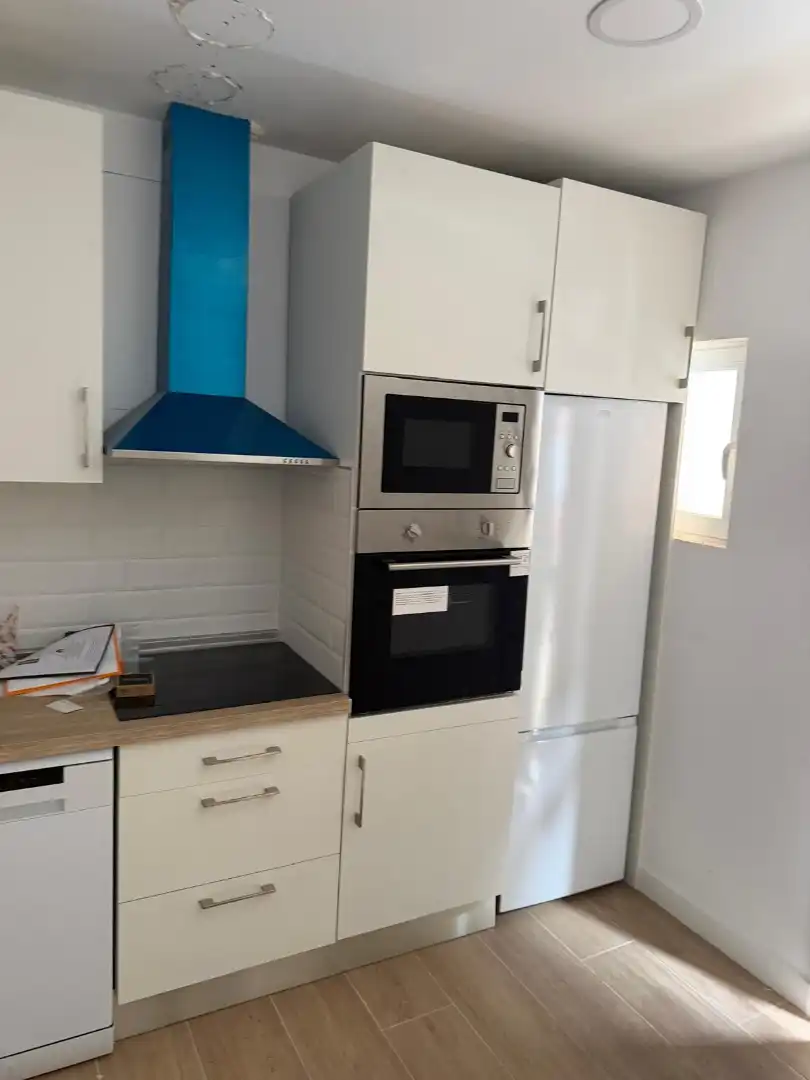 Cocina de Apartamento de alquiler en Argés con Aire acondicionado, Calefacción y Horno