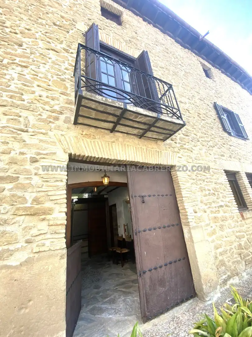 Casa adosada en venda en Obanos amb Calefacció, Parquet i Terrassa