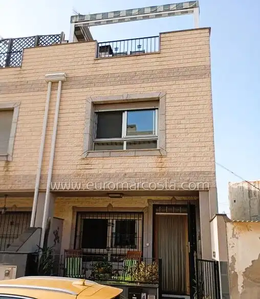 Reihenhaus zum Verkauf in Calle General Moscardó, imagen 3