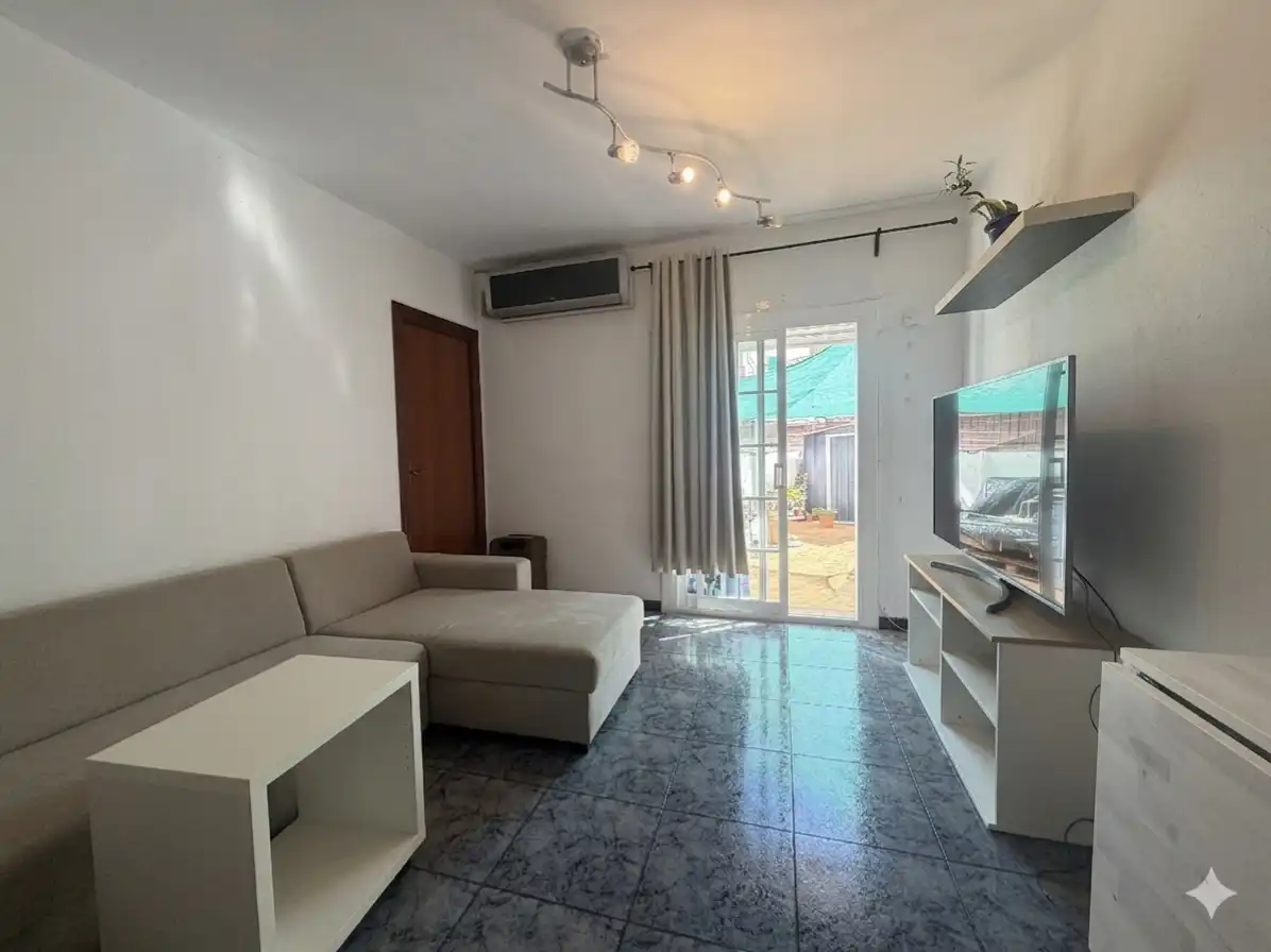 Wohnzimmer von Wohnung zum Verkauf in Badalona mit Klimaanlage und Terrasse