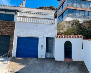 Vista exterior de Casa adosada de lloguer en Roses amb Aire condicionat, Calefacció i Jardí privat