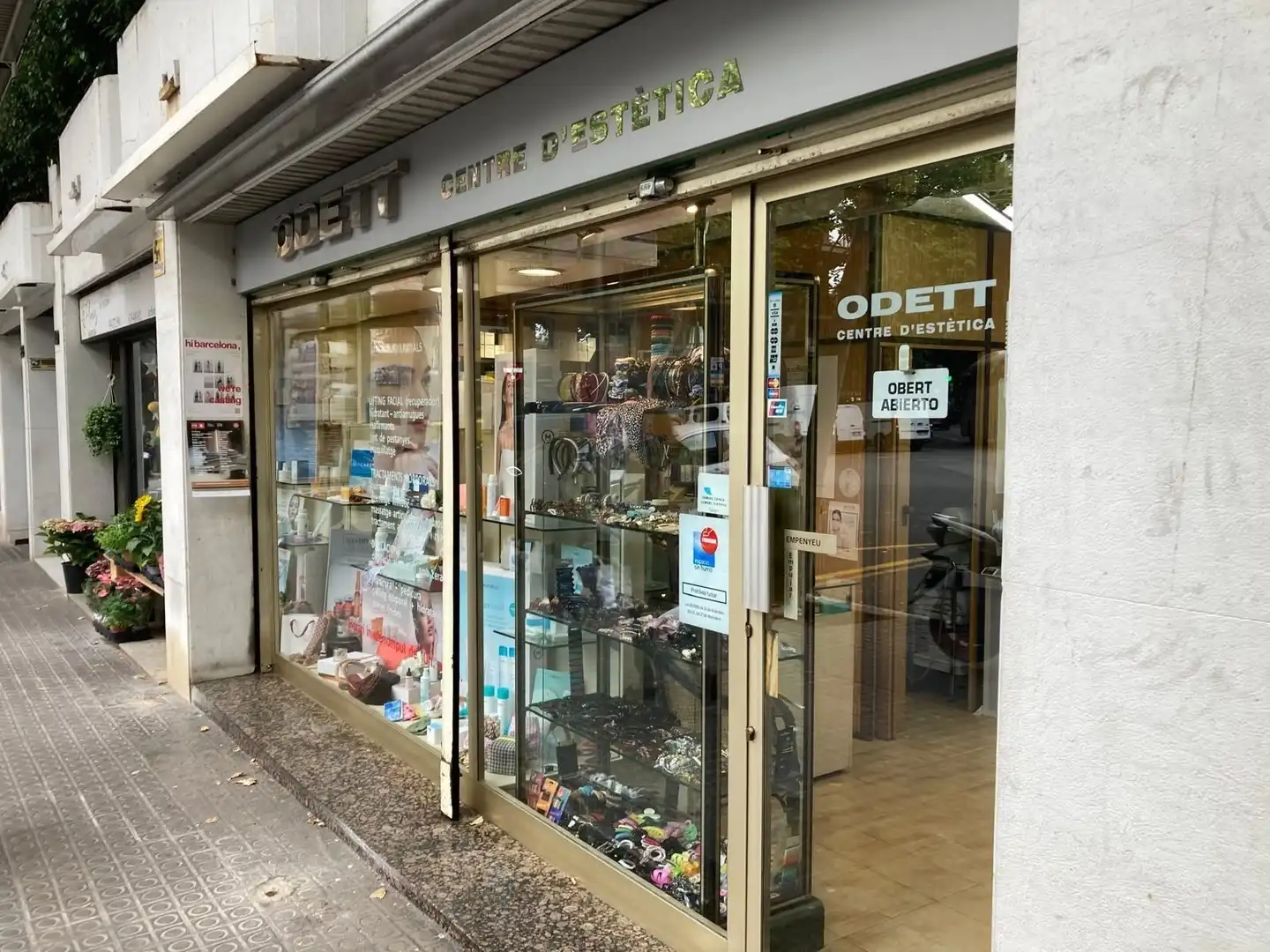 Local comercial en traspàs a VILLARROEL 223, imagen 9