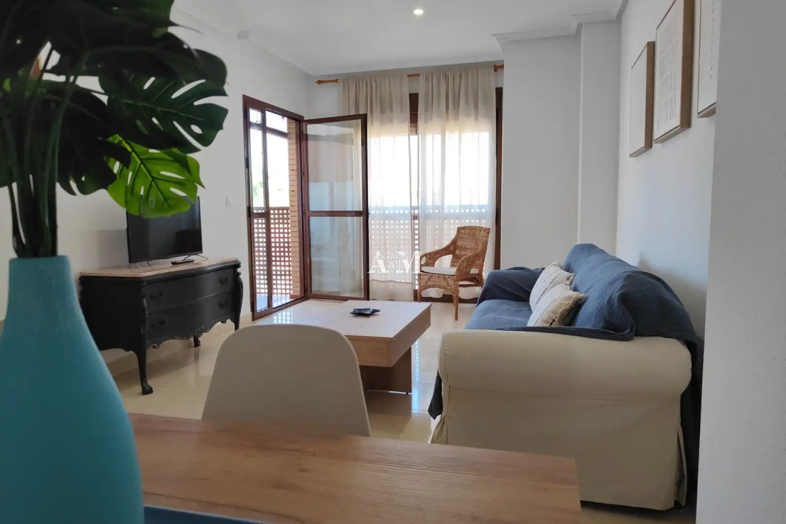 Sala d'estar de Pis de lloguer en San Pedro del Pinatar amb Aire condicionat, Calefacció i Piscina