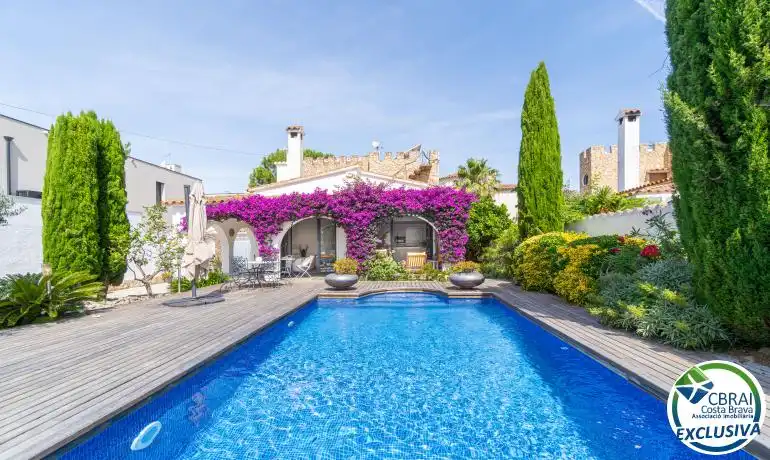 Villa mit Pool zum Verkauf in Carrer Pení, imagen 3