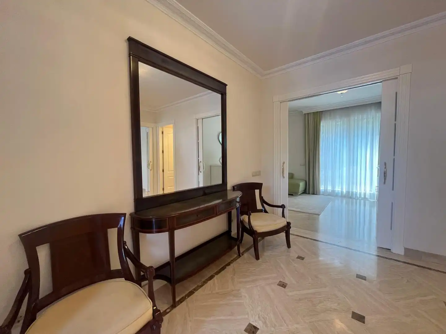 Casa con terraza en venta en Carrer Ildefons Cerdà 4, imagen 4