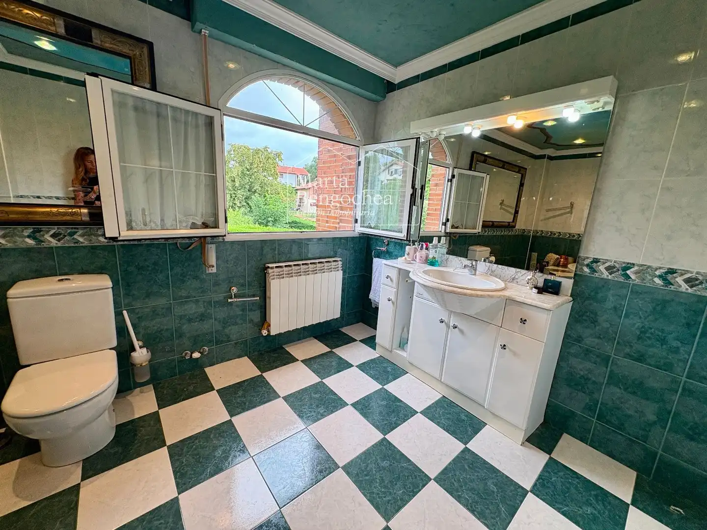 Bathroom of Houses for sale in Zigoitia  with Heating, Private garden and Swimming Pool