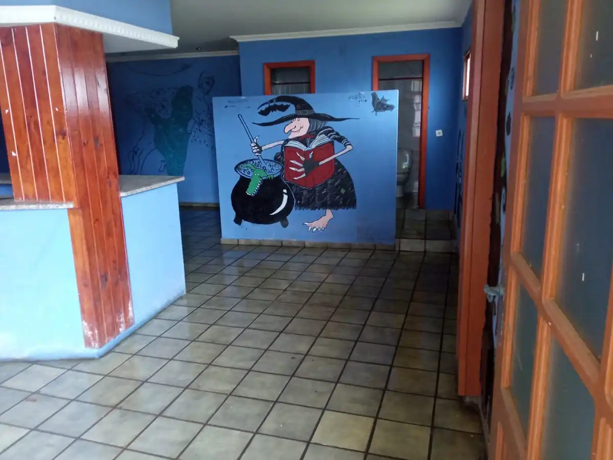 Local comercial en venda a Av Eugenio Escudero, imagen 6