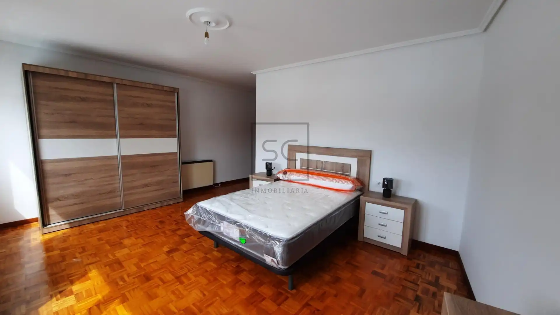 Bedroom of Flat for rent in Ferrol  with Heating, Terrace and Furnished