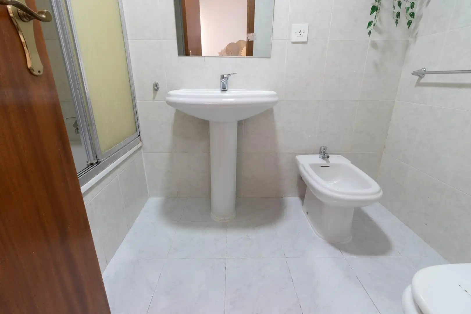 Badezimmer von Wohnung zum Verkauf in Alicante / Alacant