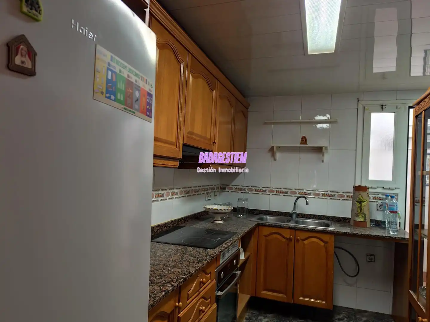 Küche von Wohnung zum Verkauf in Santa Coloma de Gramenet mit Heizung, Terrasse und Balkon