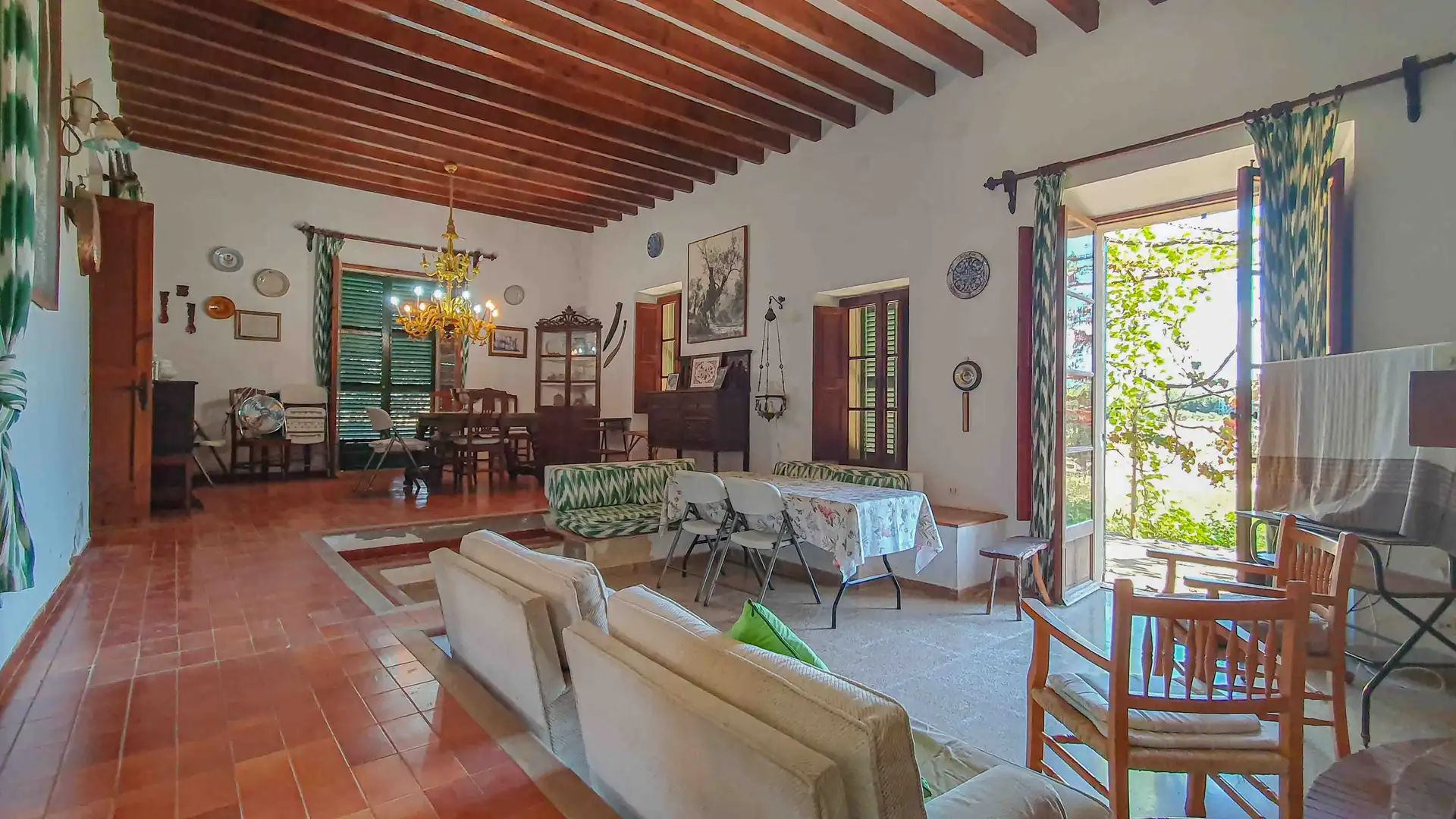 Menjador de Finca rústica en venda en  Palma de Mallorca amb Jardí privat, Terrassa i Traster