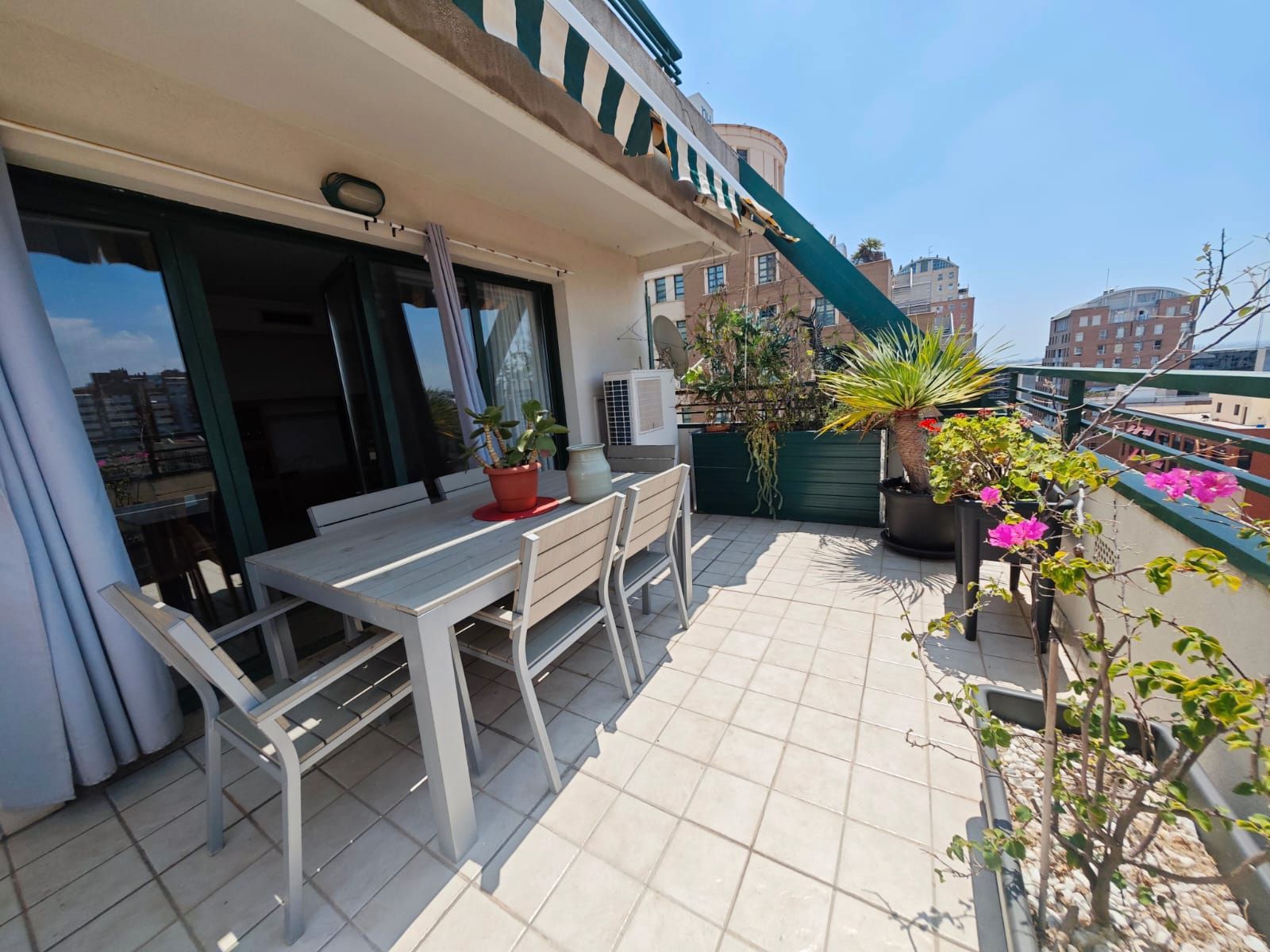 Piso en venta en Avinguda de l'Institut Obrer de València, Ciutat de les Ciències i de les Arts - Justicia, Quatre Carreres