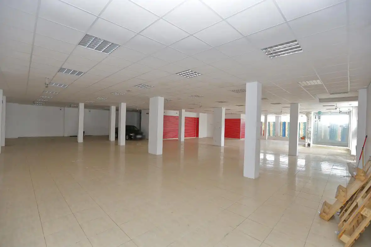 Local comercial en alquiler en Alcanar, imagen 3