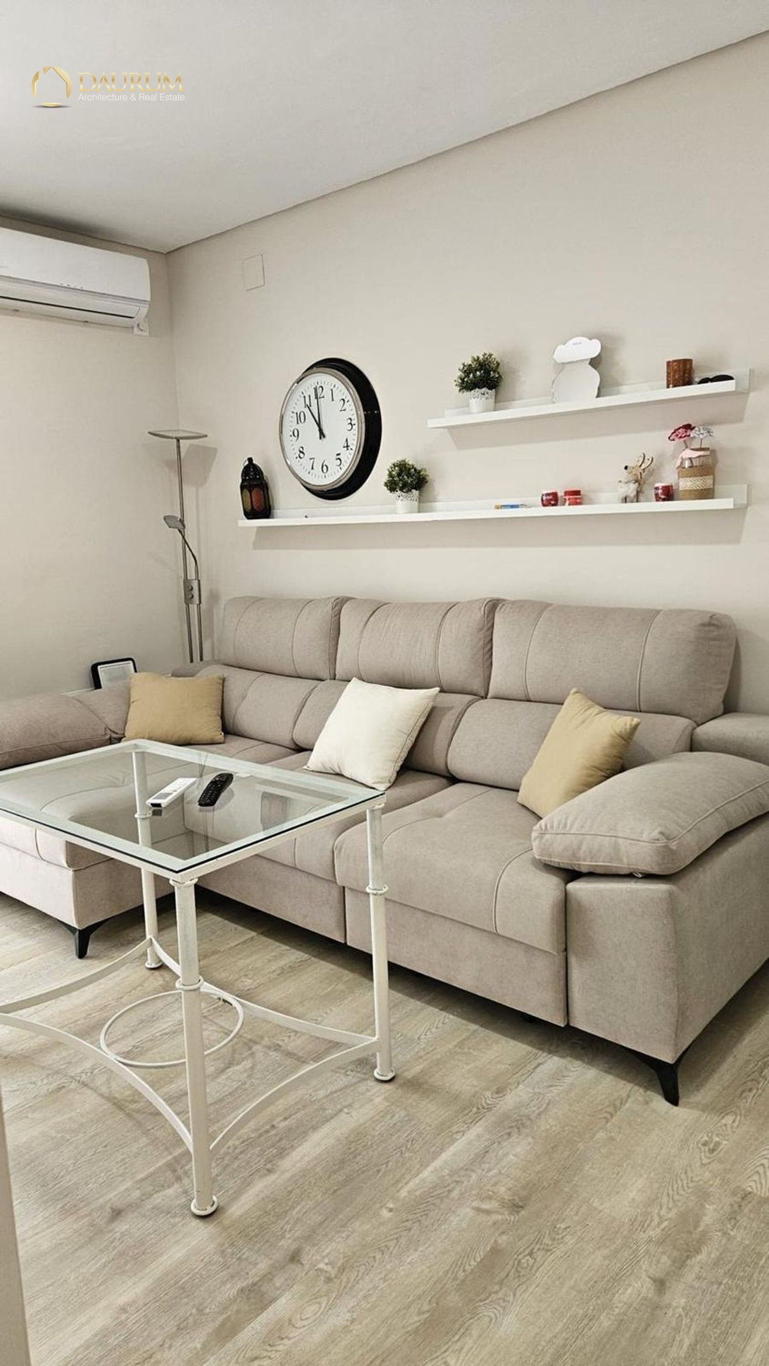 Sala d'estar de Àtic en venda en  Sevilla Capital amb Aire condicionat i Terrassa