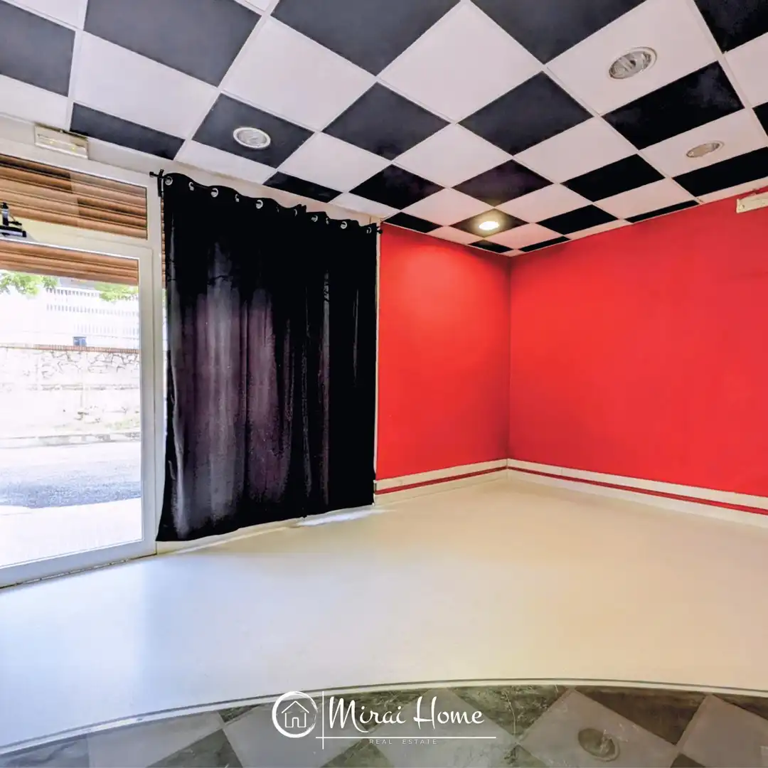 Business premises for sale in Font Verda, imagen 3