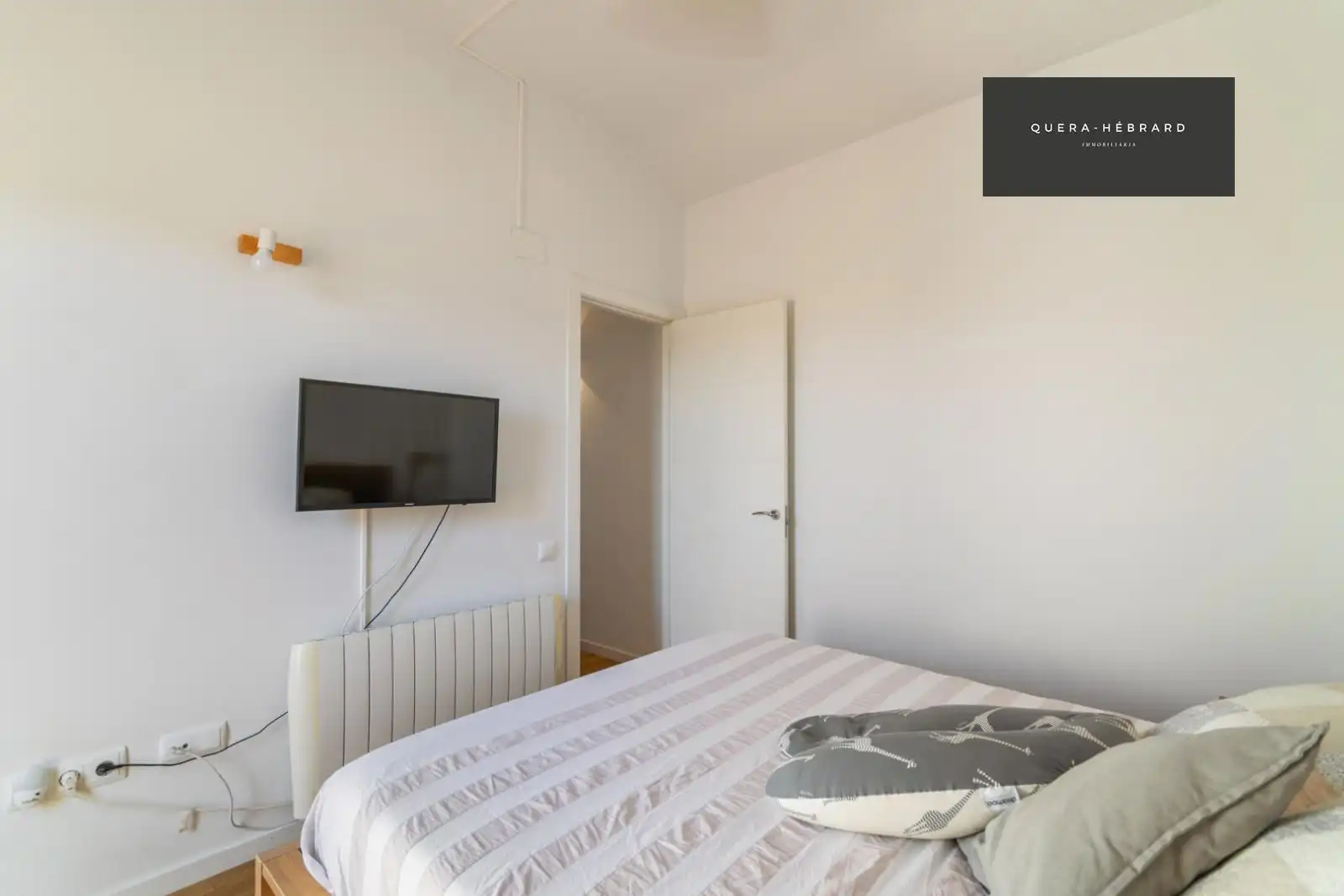 Dormitori de Dúplex en venda en Terrassa amb Aire condicionat, Calefacció i Parquet