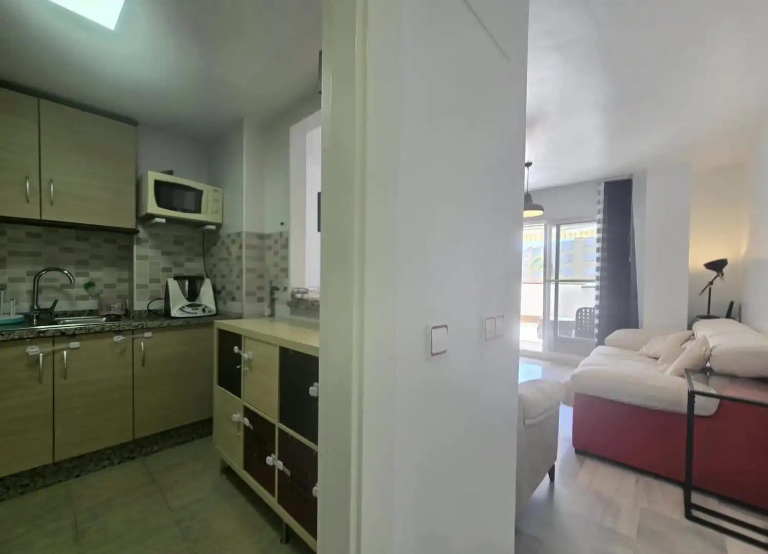 Küche von Maisonette zum Verkauf in Torremolinos mit Klimaanlage, Privatgarten und Terrasse